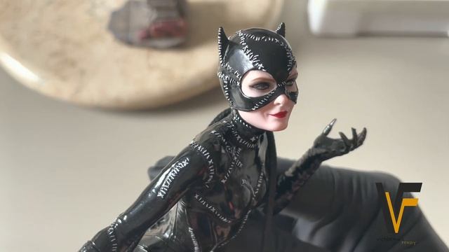 [ENG SUB] UNBOXING CATWOMAN (BATMAN RETURNS) ART-SCALE 1/10 - BY. IRON STUDIOS