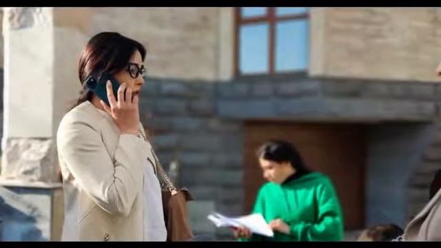 Амен тари гарнане вне кадра / Amen Tari Garnany kadric durs / Ամեն տարի գարնանը
