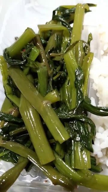 Thai Food: Rice With Fried Gourami And Morning Glory #thailandtravel #thaifood #thaifoodstyle