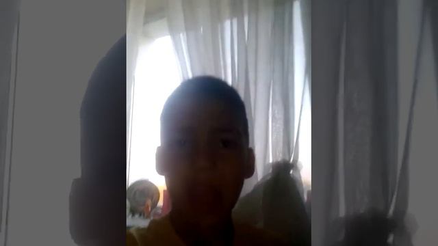 Мы едим лимон