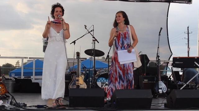 Janine Turner & Juliette Turner | Tomball, Texas July 4th Celebration