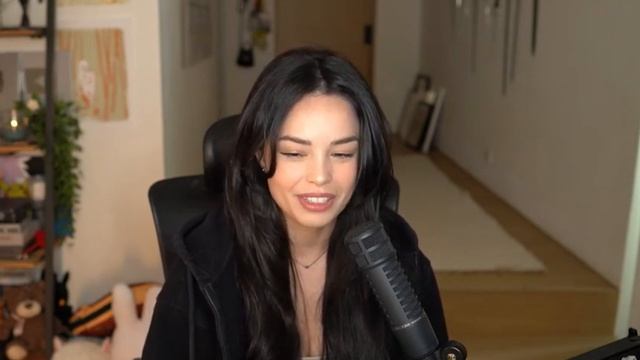 Valkyrae has a New Podcast and Leaks co host