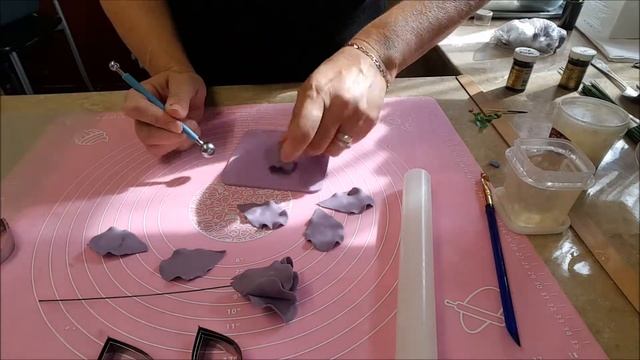 gumpaste flower paste roses tutorial