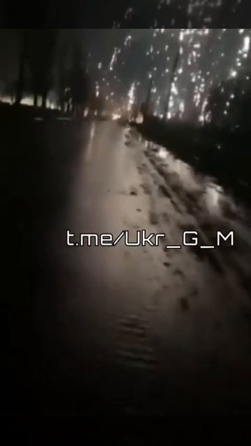 Архивные кадры. Обработка позиций ВСУ зажигательными реактивными снарядами 9М22С из РСЗО "Град" н...