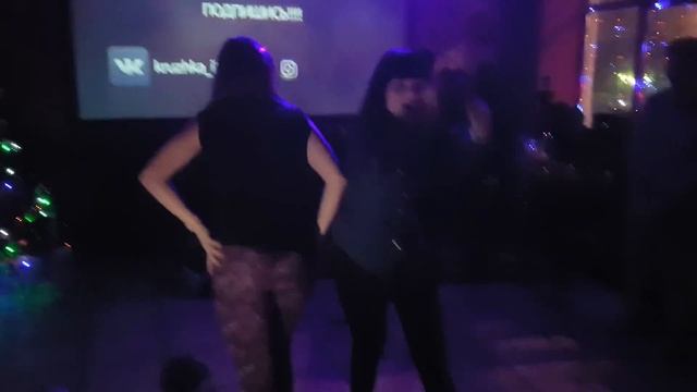 Ворона попотрясит