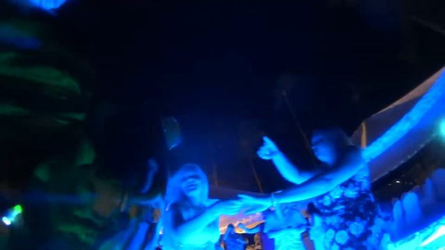 Beach Wedding - Go Pro Bottle