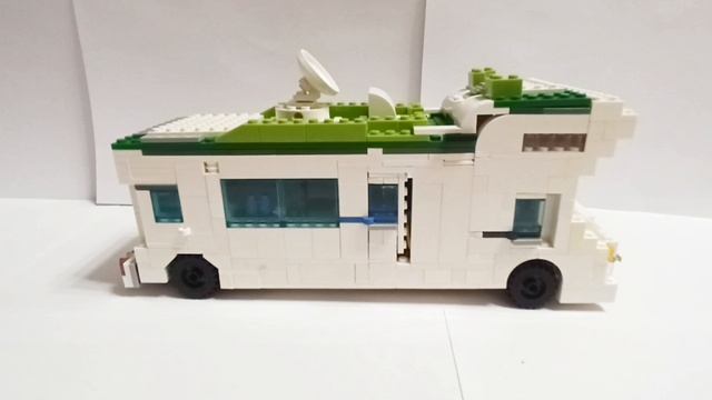 Дом на колесах из ЛЕГО (LEGO). Обзор на ЛЕГО самоделку.