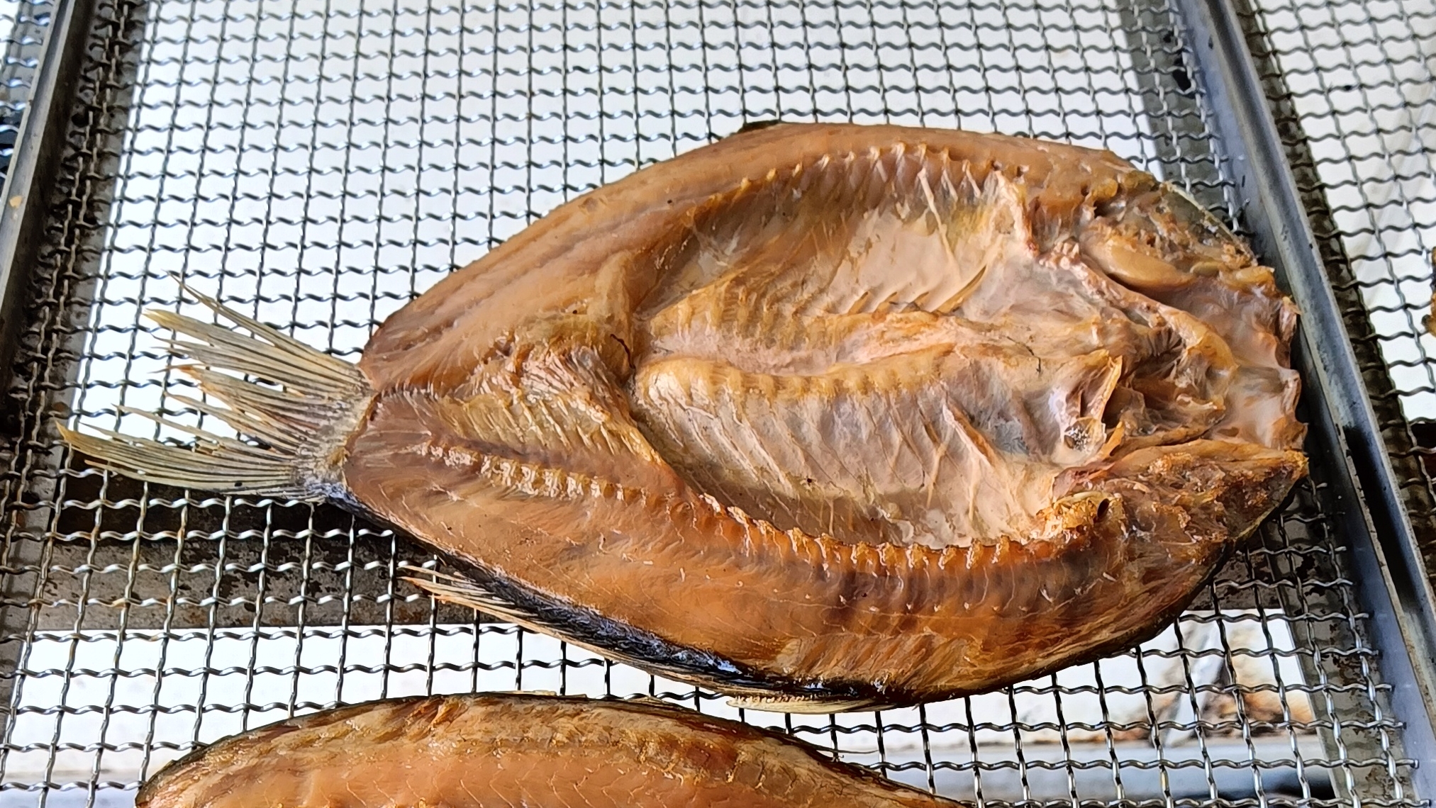 Лещ горячего копчения Лакомый кусочек