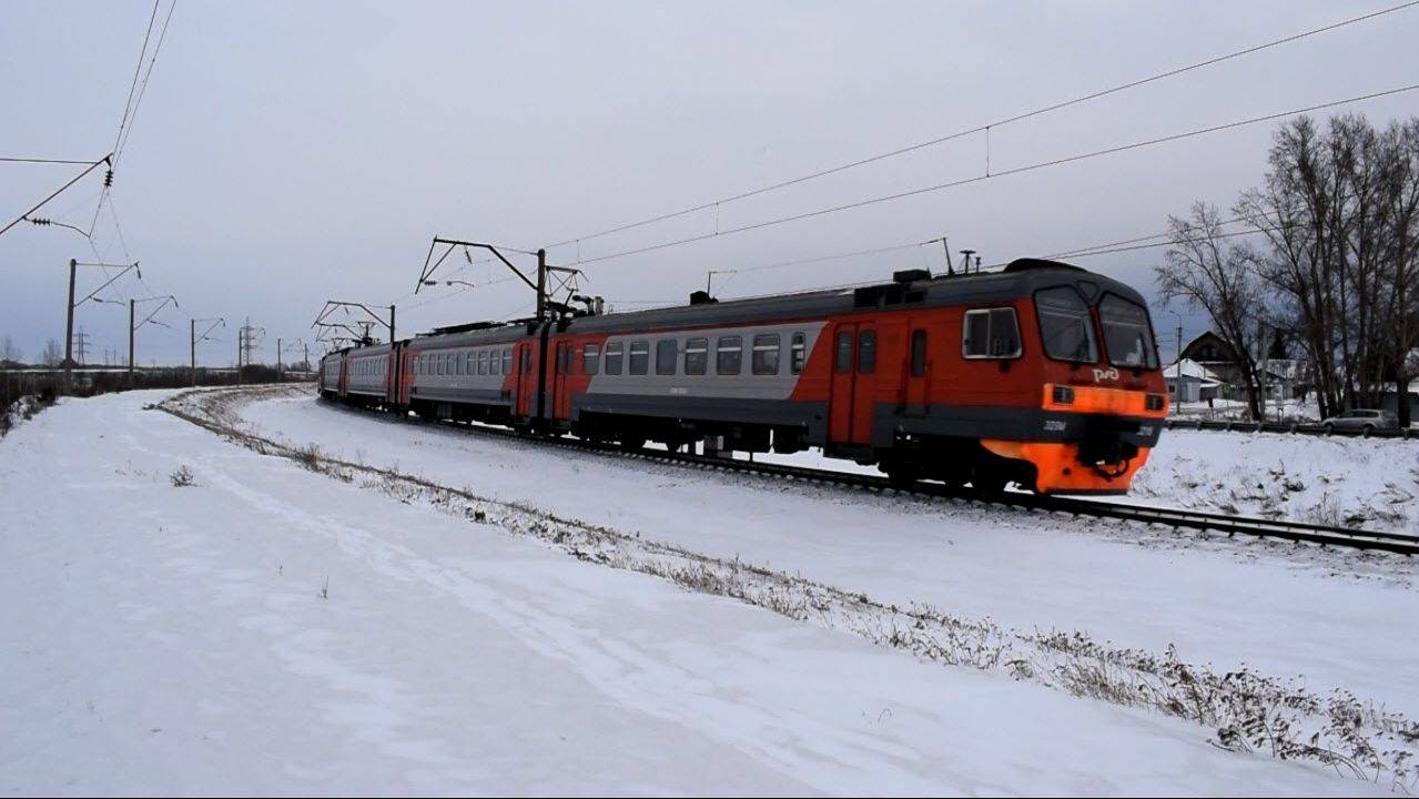 Электропоезд ЭД9М-0216