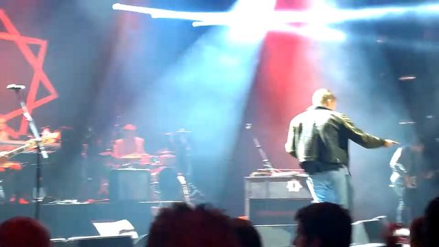 Damon Albarn Kids with Guns (Gorillaz) Live @ Montreux Jazz Festival 2014