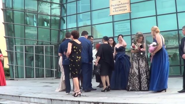 Абитуриентите от СУ Ив. Вазов - Поморие