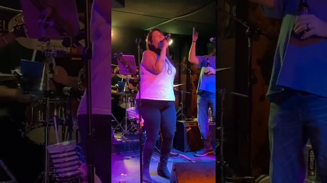 The Damn Good Time Band at KJ Farrell's, Bellmore, NY- "Sex on Fire" cover... Kings of Leon!