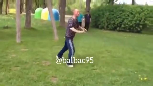 Михаил дик ву😂😂😂