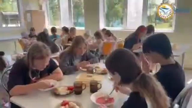 📝🏡 Дневники «Чайки». 🧩🏃 II смена 2024 года «Моделируем, играя»: спасибо нашим 👨🍳👩🍳 поварам! 😋🍲🍰🥣🥗