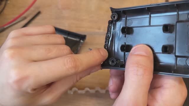 Никакой клей с содой не сравнится. Рабочий метод автомастеров по ремонту пластика