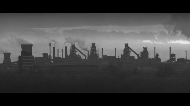 Omnia feat. Everything by Electricity - Bones (Music video)))