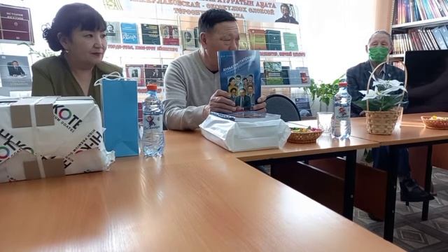 Встреча с В.И. Птицыным в центральной библиотеке (отрывок)