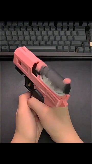 Необычный чехол для AirPods