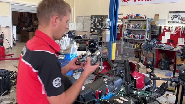 Раздушка Yamaha F9.9H (черный колпак) в F20.
