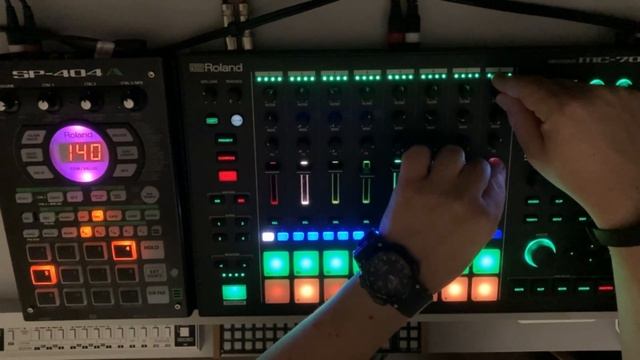 Roland MC-707 soundscapes VI - demo by Vanderson