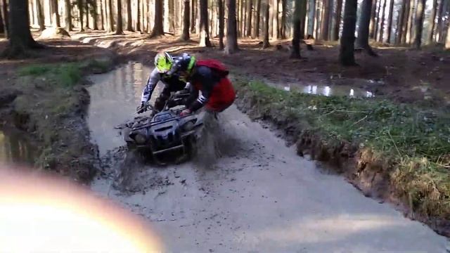 Yamaha Grizzly 550 off road
