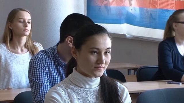 Александра Тарабыкина знакомит с рекламой и объявлениями / 14012015