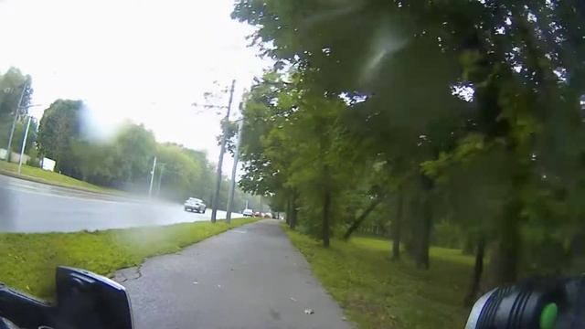 ВЕЛОПРОГУЛКА МОСКВА ВАО - ГОЛЬЯНОВО - ИЗМАЙЛОВО 30 июля 2020. ( Дождик накрыл ).