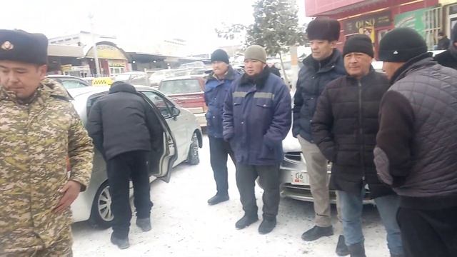 МЧС жол жүргөн жарандарга эскертүү берди. 112 байланыш номер