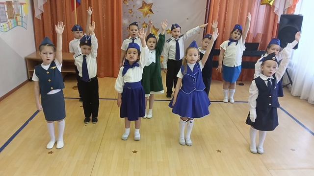 Елена Фищукова, Песня "На взлёт", дети 6 лет.mp4