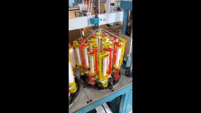 Шнуроплетельная машина