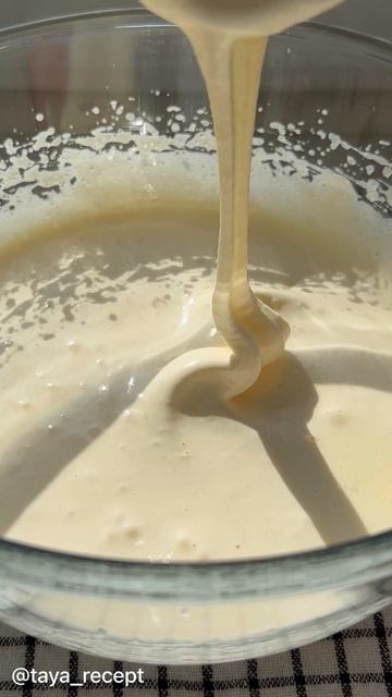 ПИРОГ С ЗАВАРНЫМ КРЕМОМ И ЯБЛОКАМИ