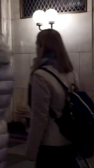 Крокодил на станции метро