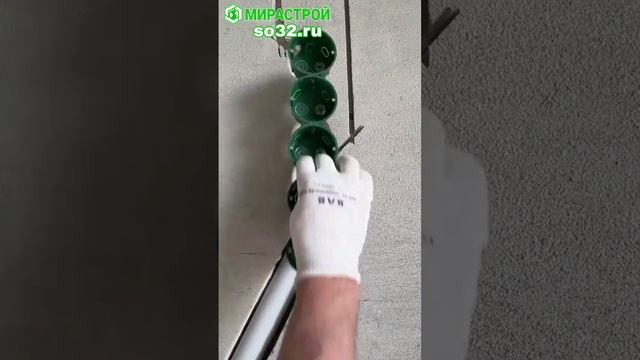 Коробка установочная для сплошных стен 68X60 Systeme Electric