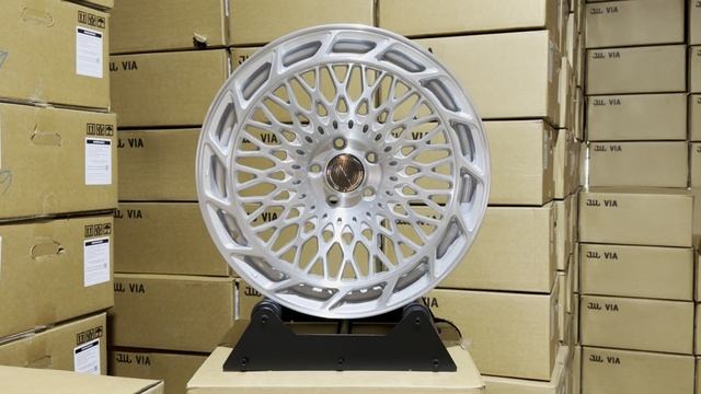 Литые автомобильные диски модель FF 9657.