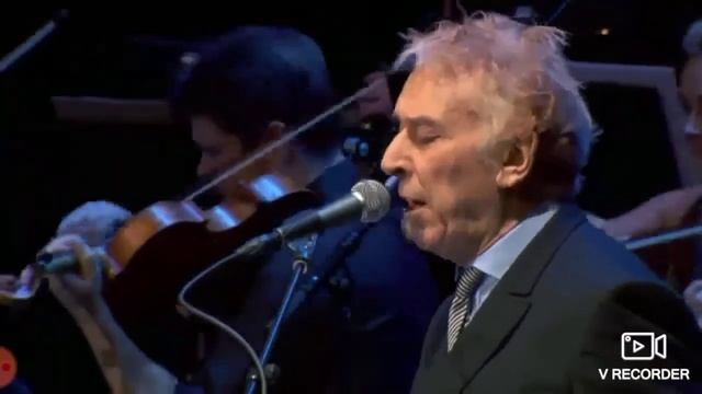 Me singing John cale live in Paris 1919 with John cale. happy memorial day.