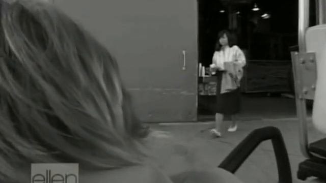 ELLEN :: Pulls A Prank On Allison Janney