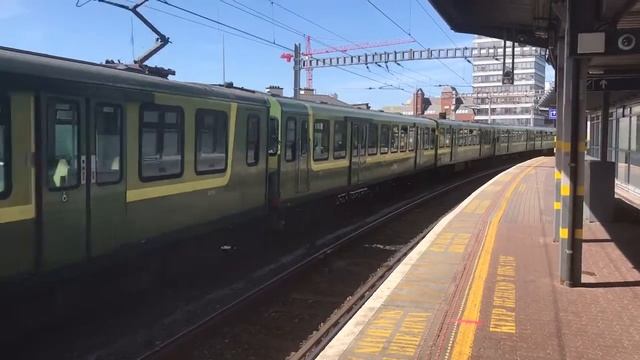 Irish Rail DART 8100 EMU departs Tara Street for Malahide (5/5/17)