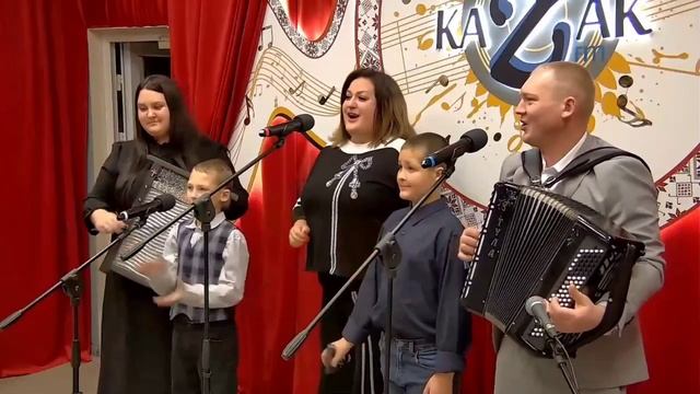 Казак ФМ проект "Родные" На горе стоял казак семья Ермоловых