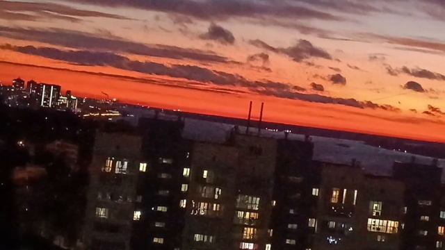 Юра Шатунов*Просто посмотрите на эту красоту землю обойду сто раз подряд. чтоб увидеть твой взгляд