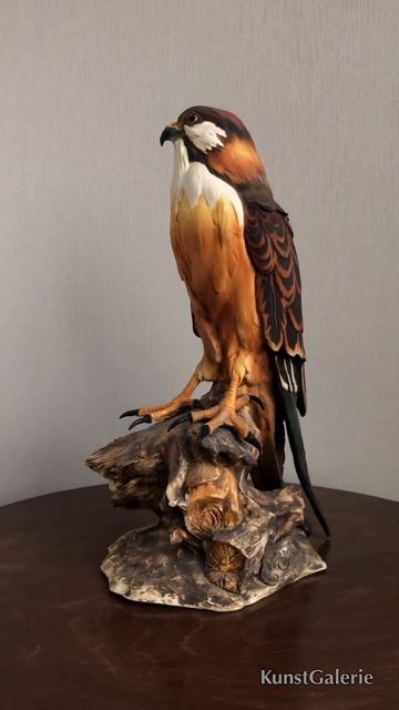 Falcon Antica Capodimonte Porcelain