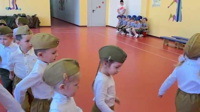 Смотр строя и песни