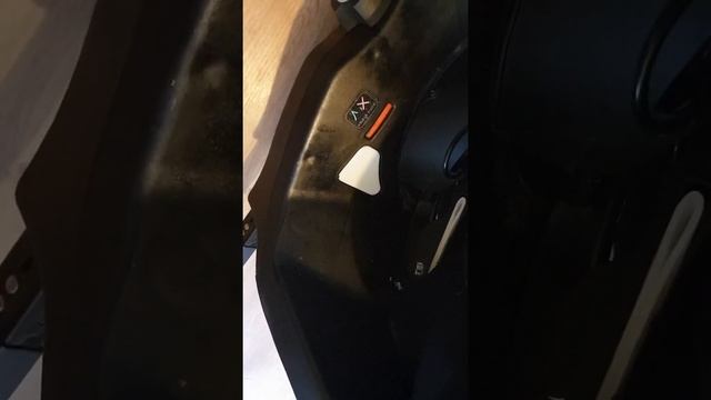 Jane Gravity / iKonic isofix stuck button fix