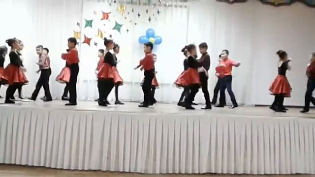 Флешмоб 3 "е" класс И67 школа Астана