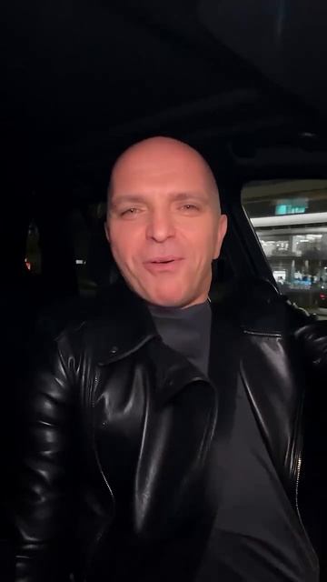 #ханна и Александр Шоу из #непара все с той же песней #плачь и смотри  #юмор #певица #певец #песня