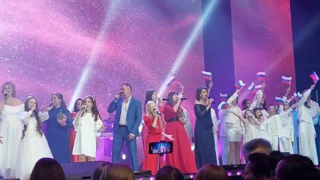 ансамбль "Города России" с песней "Моя семья"