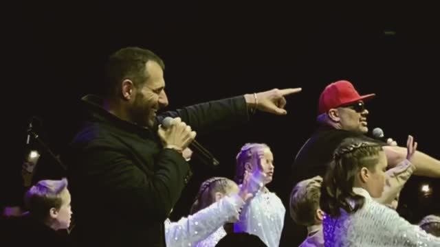 Andre Numan ft. Гармония KIDS - Любовь. На бизнес форуме  Игоря Рыбакова в Лужниках.