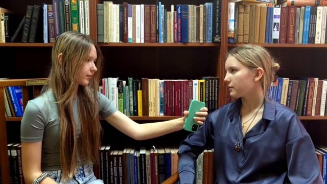 опрос актёров школьного спектакля