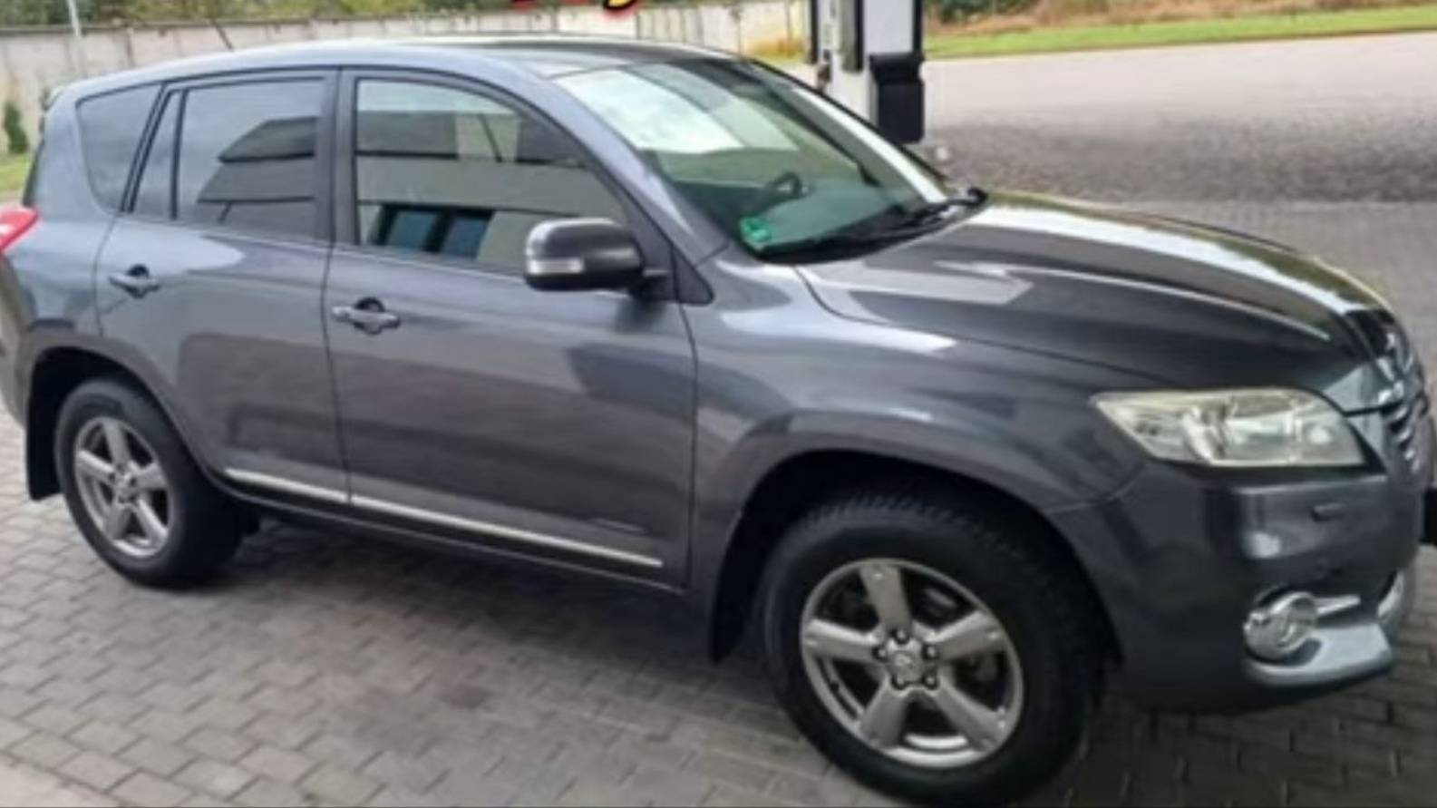 ЭВА коврики в Toyota RAV-4