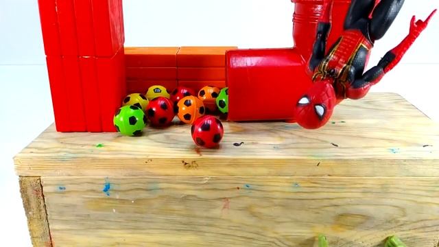 Learn Colors with football balls and Surprise shark & wrong heads of heroes fun toys for kids video