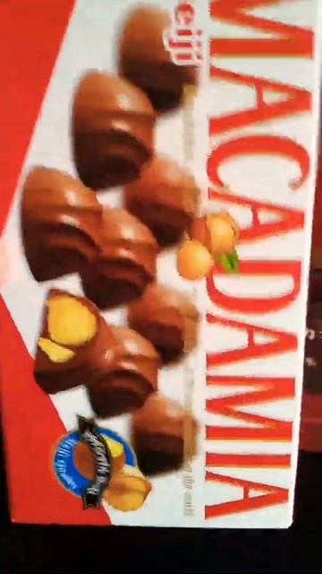 Macadamia chocolate #shorts #short